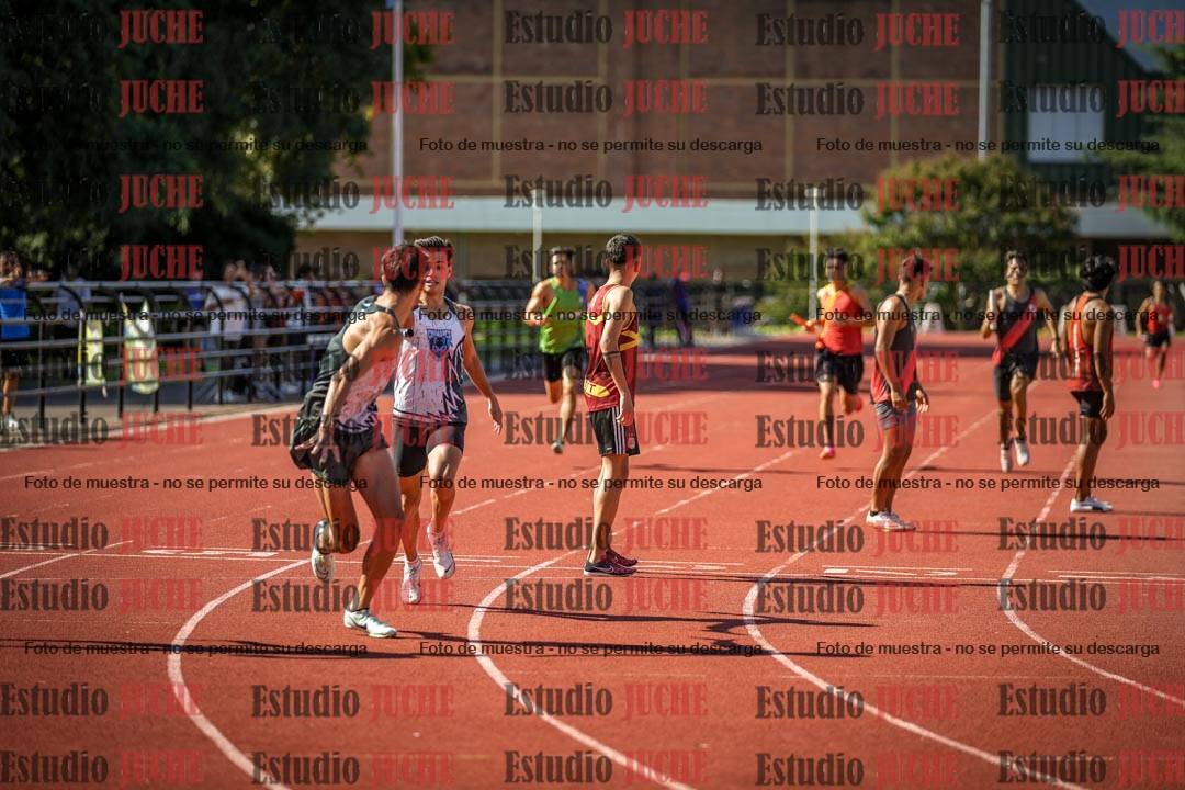 Fotos de las postas 4x400 m llanos de varones