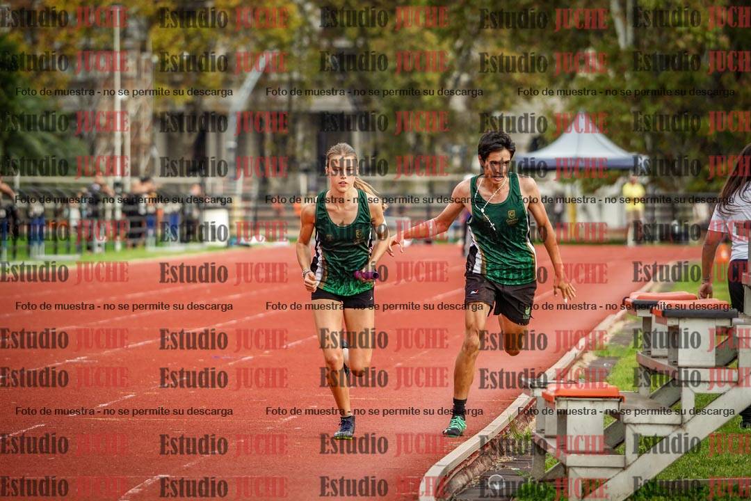 Fotos de los relevos 8x300 m mixtos