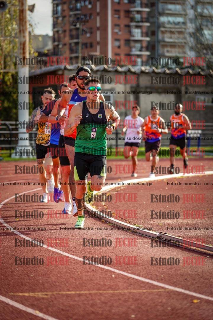 Fotos de los 3000 m llanos de varones