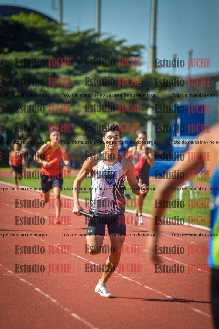 Fotos de las postas 4x400 m llanos de varones