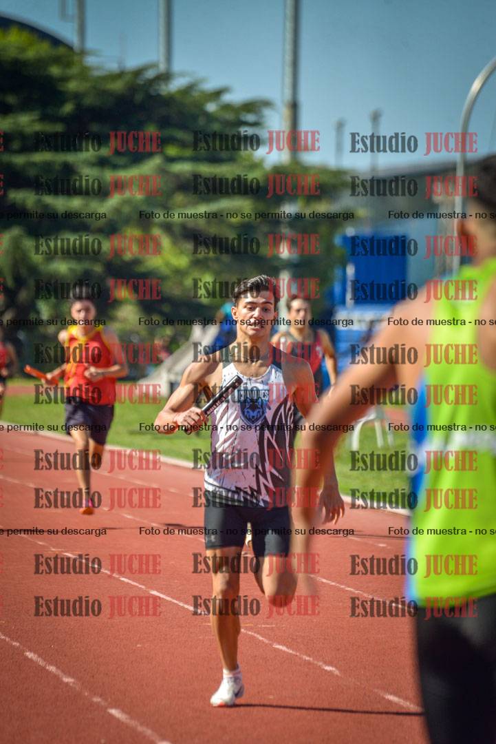 Fotos de las postas 4x400 m llanos de varones