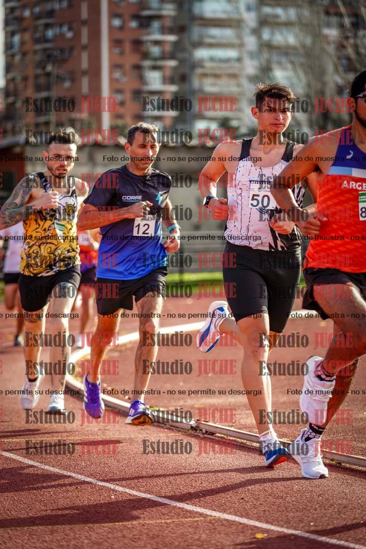 Fotos de los 3000 m llanos de varones