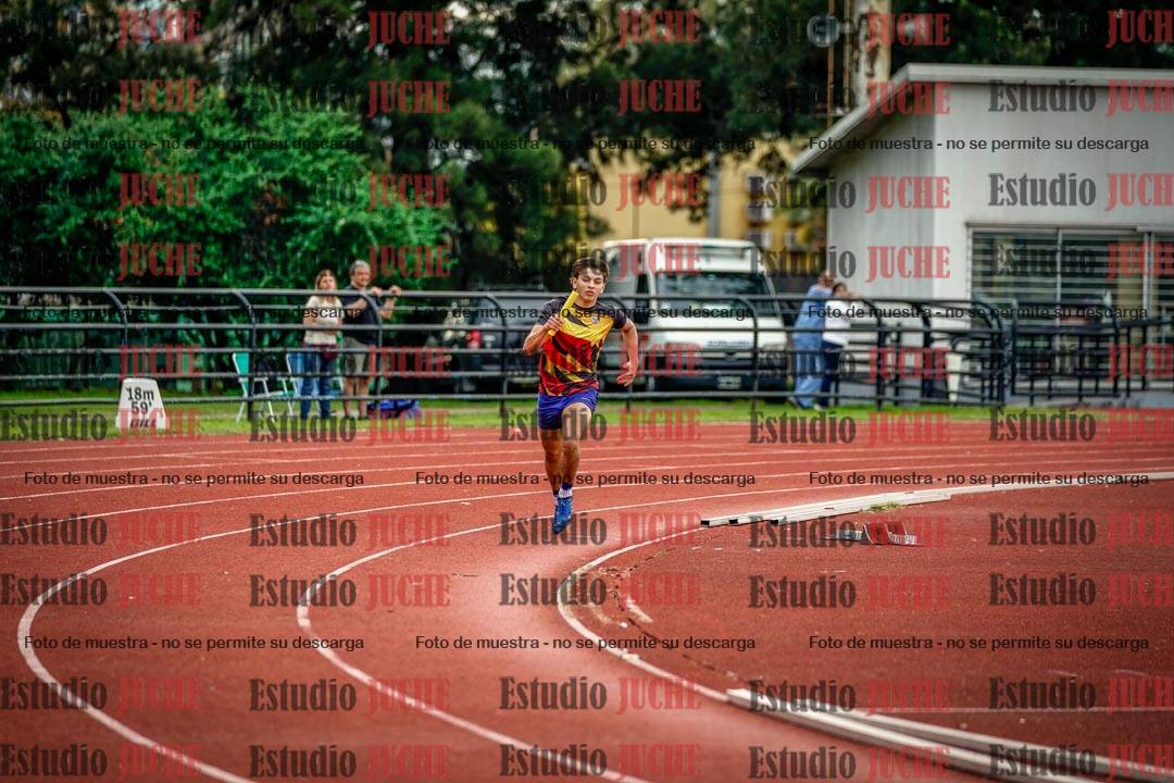 Fotos de los relevos 8x300 m mixtos