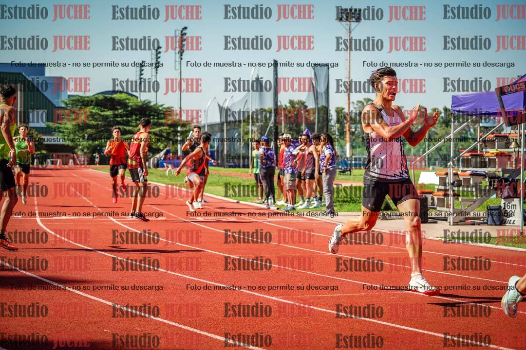 Fotos de las postas 4x400 m llanos de varones