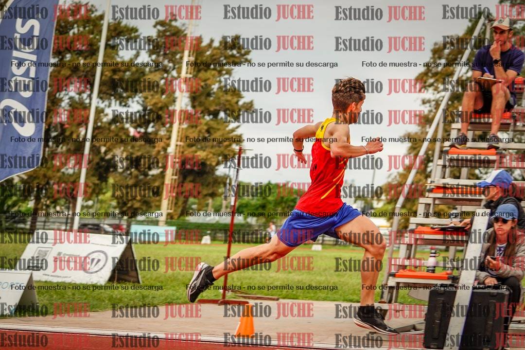 Fotos de los 3000 m llanos de varones
