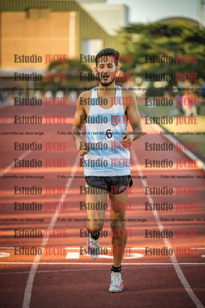 Fotos de los 3000 m llanos de varones