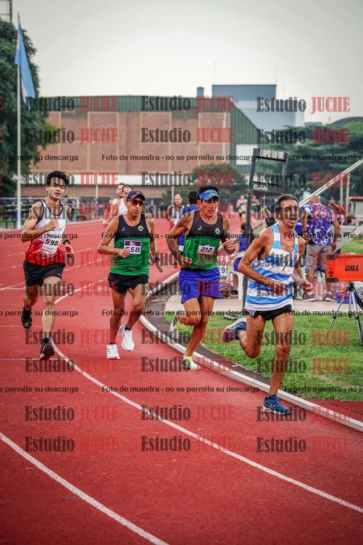 Fotos de los 3000 m llanos de varones