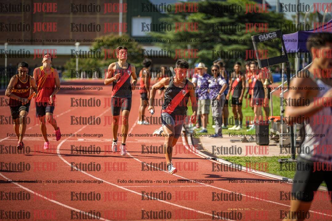 Fotos de las postas 4x400 m llanos de varones