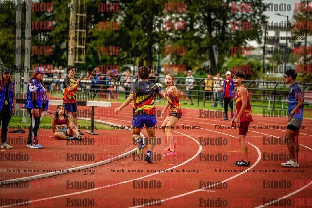 Fotos de los relevos 8x300 m mixtos
