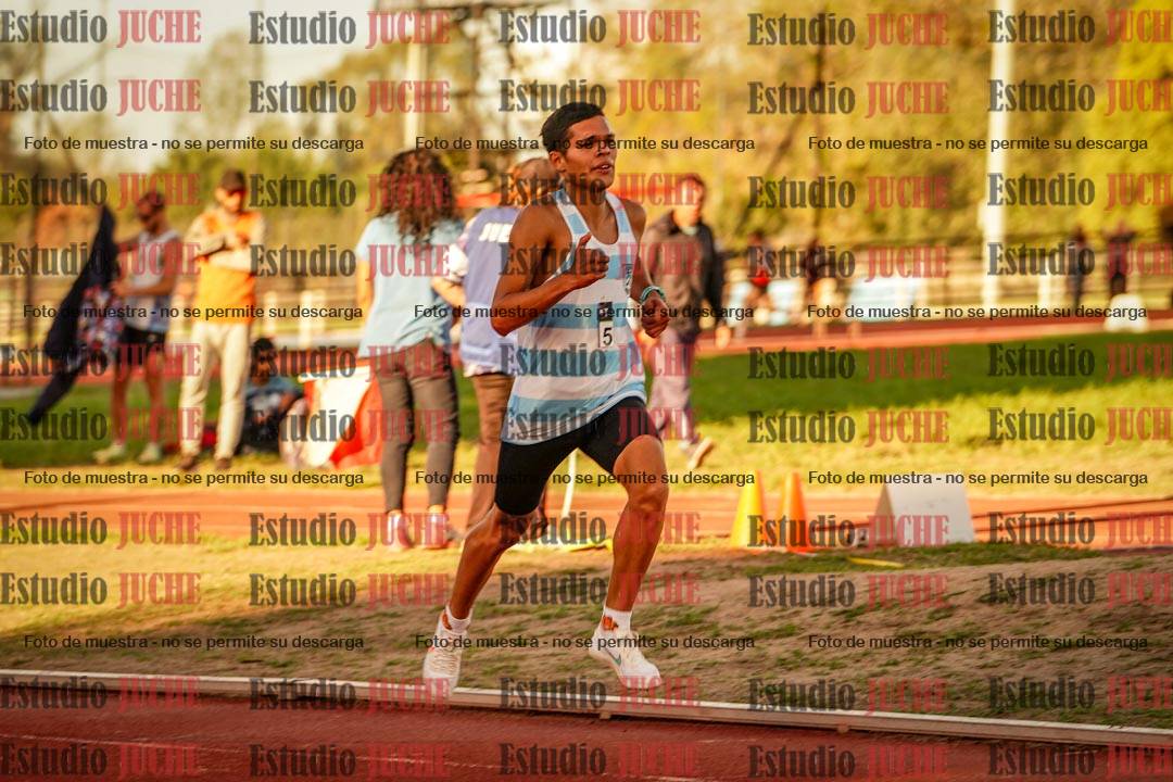 Fotos de los 3000 m llanos de varones
