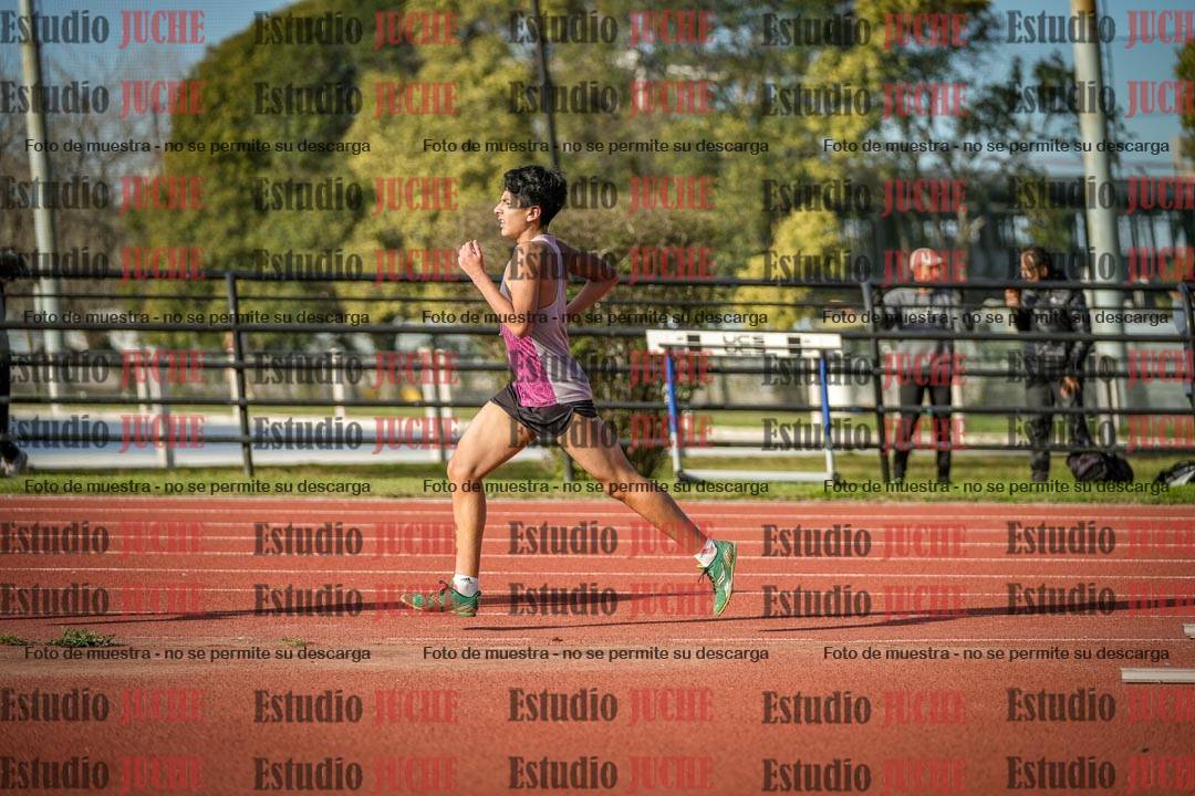 Fotos de los 3000 m llanos de varones