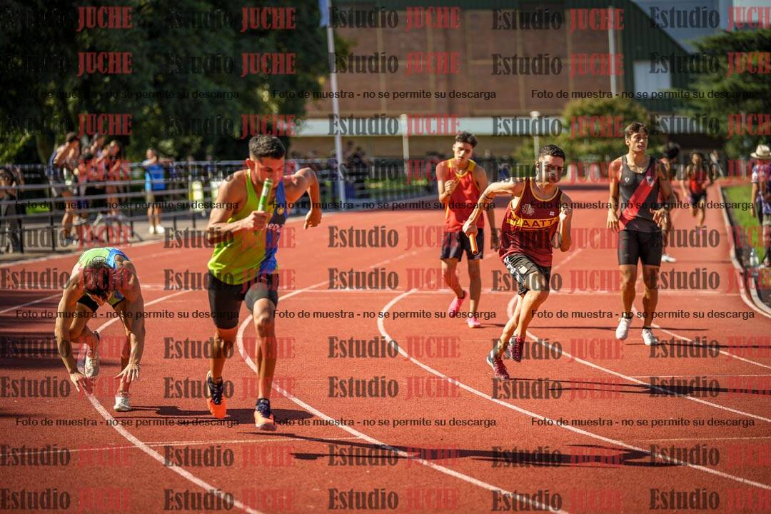 Fotos de las postas 4x400 m llanos de varones