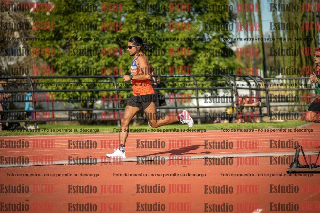 Fotos de los 3000 m llanos de varones