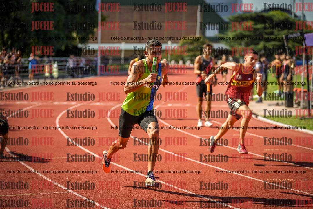 Fotos de las postas 4x400 m llanos de varones