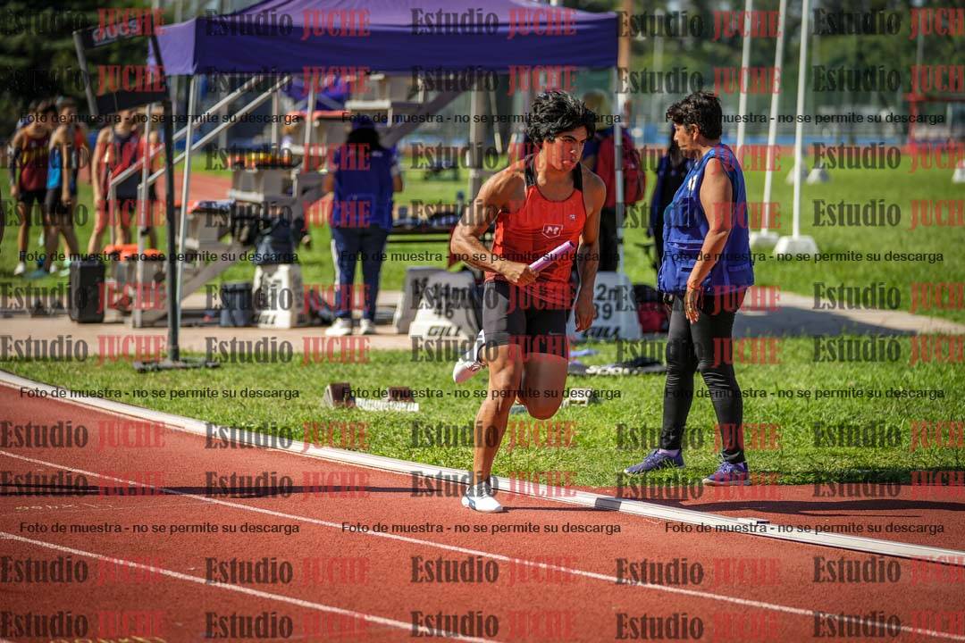 Fotos de las postas 4x400 m llanos de varones