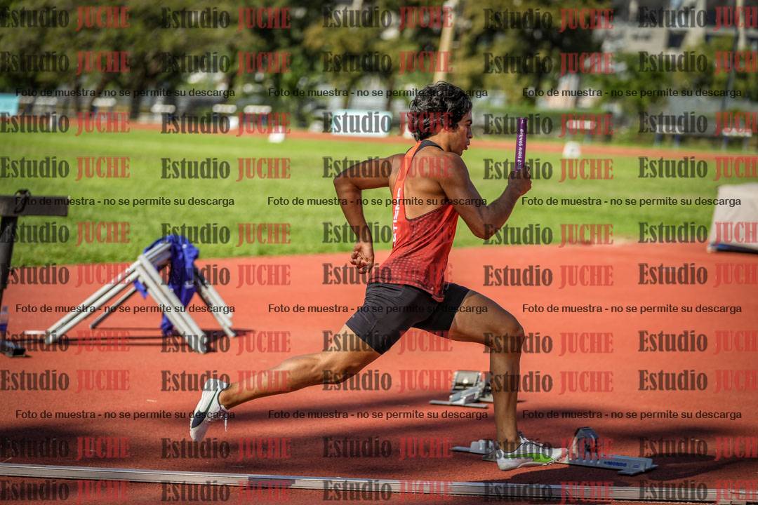 Fotos de las postas 4x400 m llanos de varones