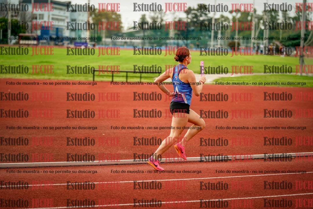 Fotos de los relevos 8x300 m mixtos