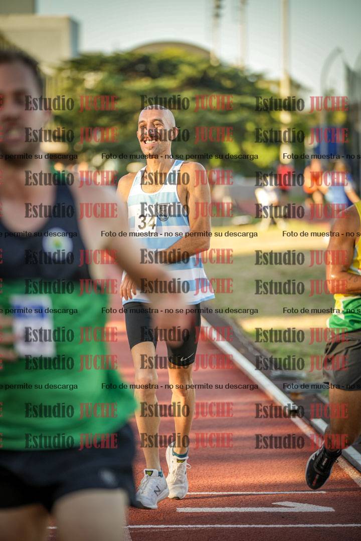 Fotos de los 3000 m llanos de varones