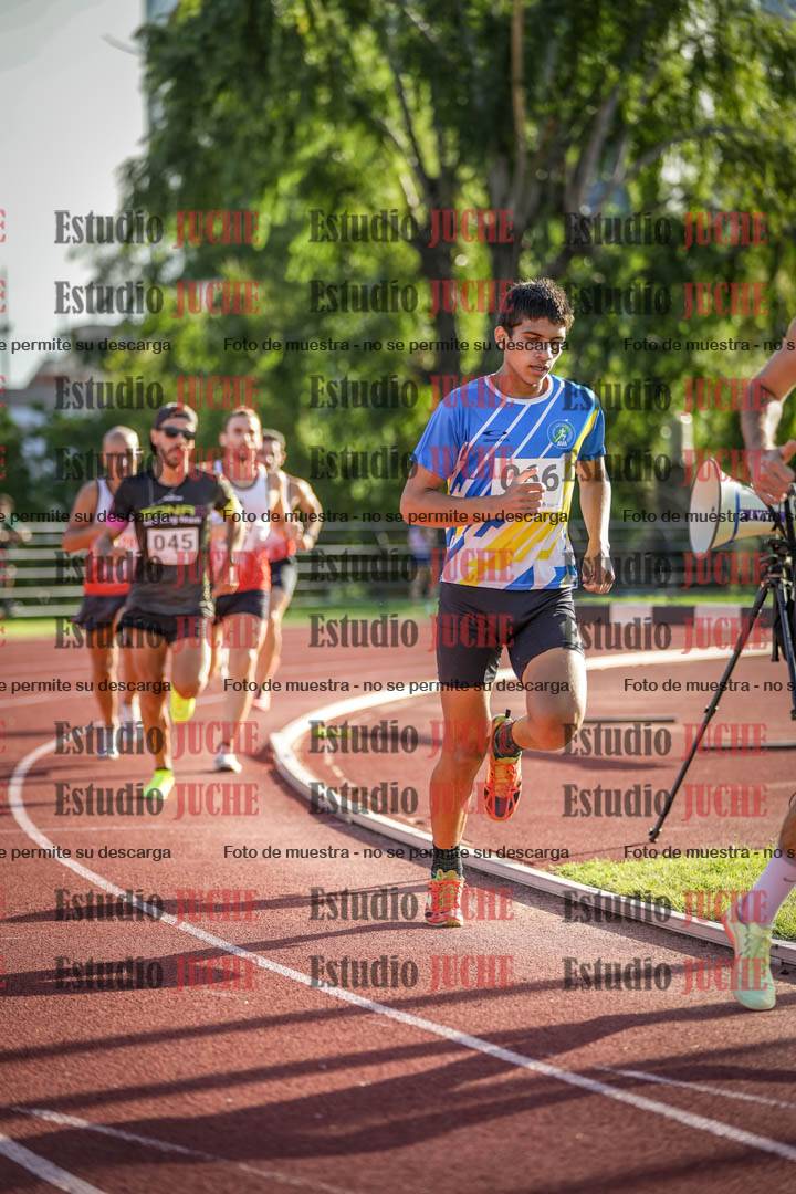 Fotos de los 1500 m llanos de varones