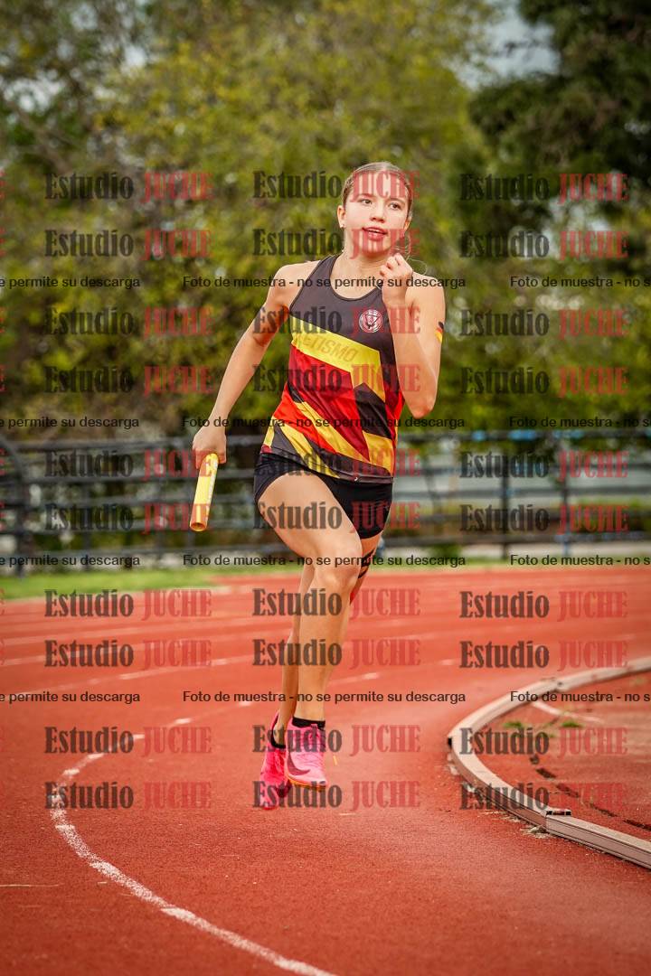 Fotos de los relevos 8x300 m mixtos