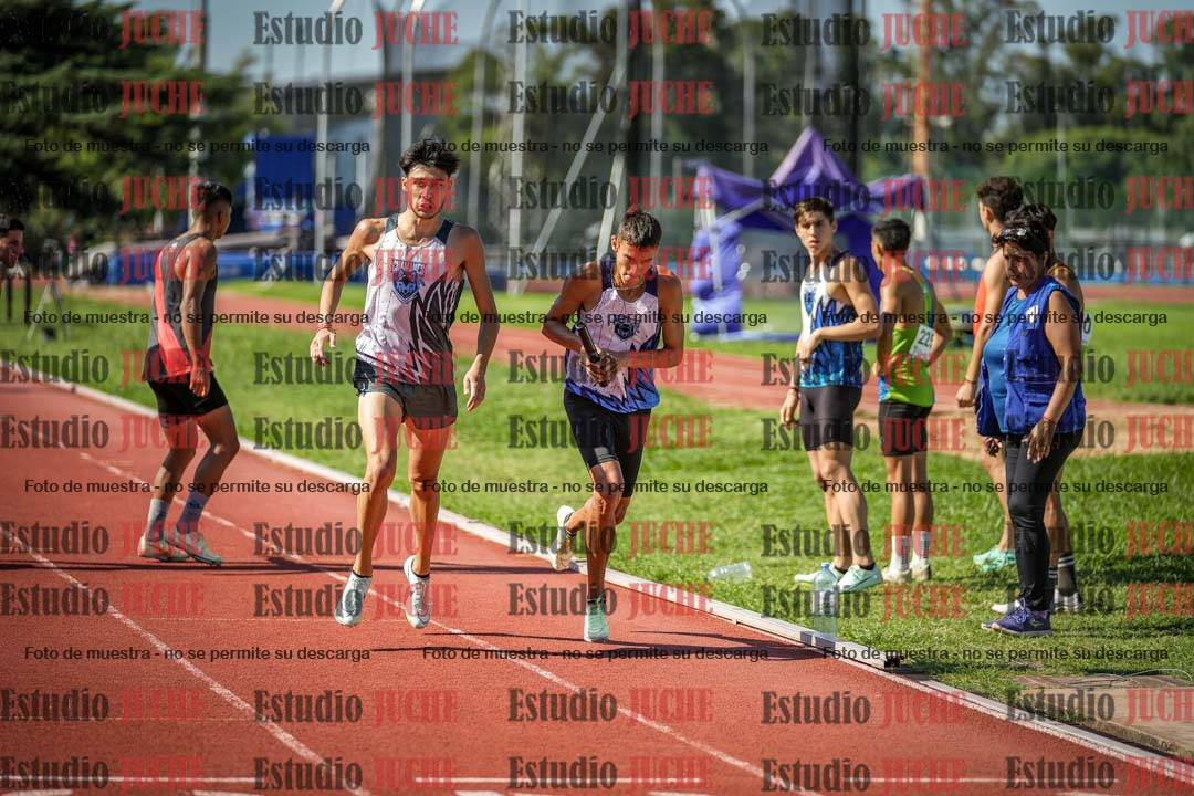 Fotos de las postas 4x400 m llanos de varones