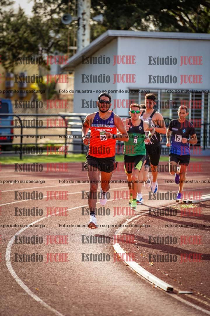 Fotos de los 3000 m llanos de varones