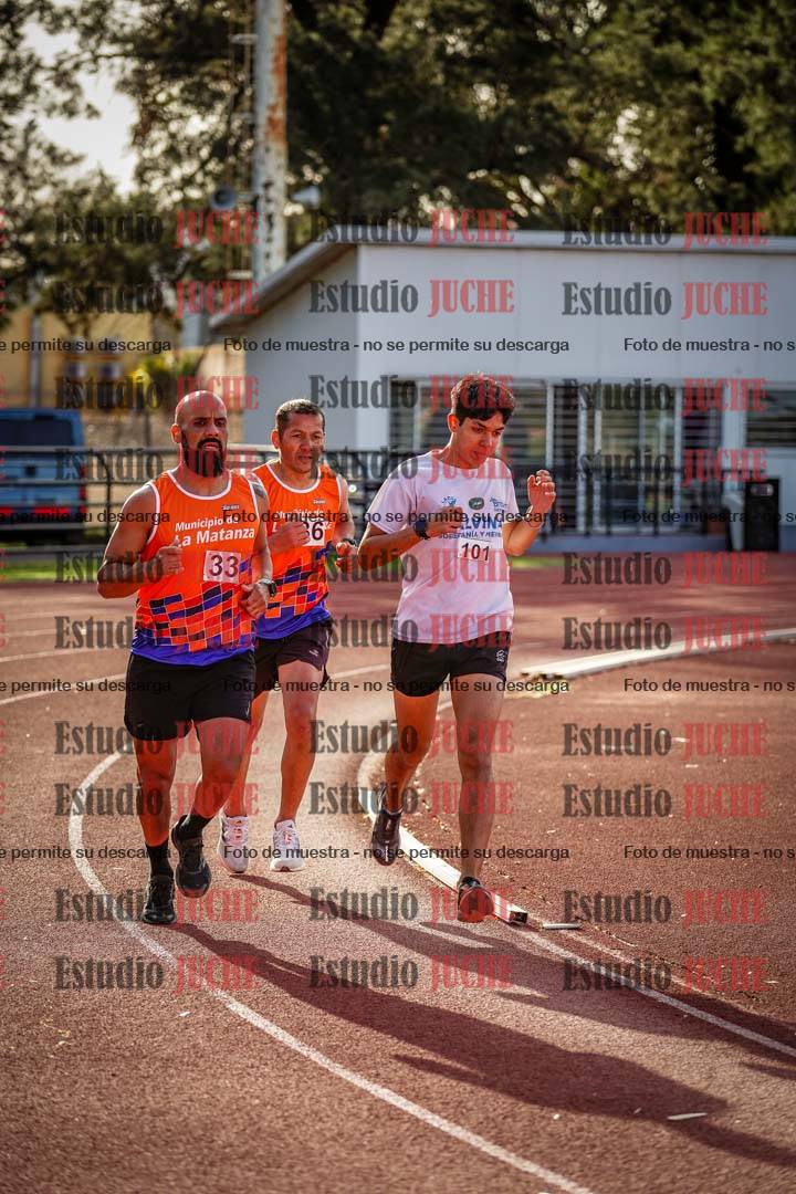 Fotos de los 3000 m llanos de varones