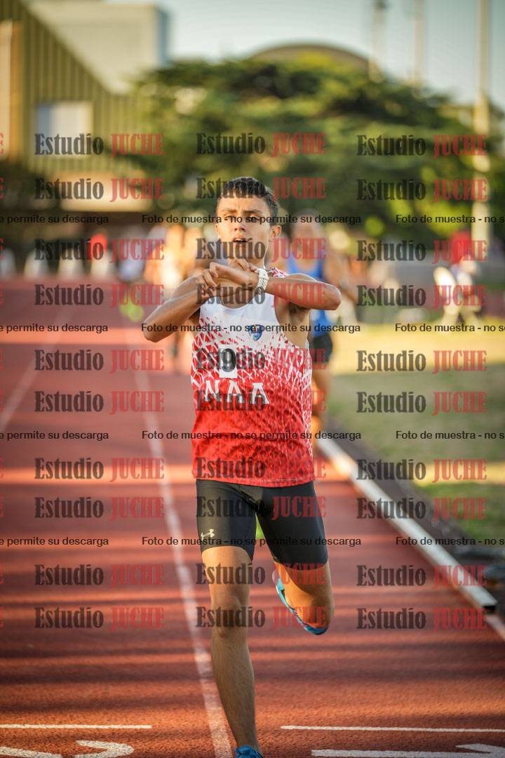 Fotos de los 3000 m llanos de varones