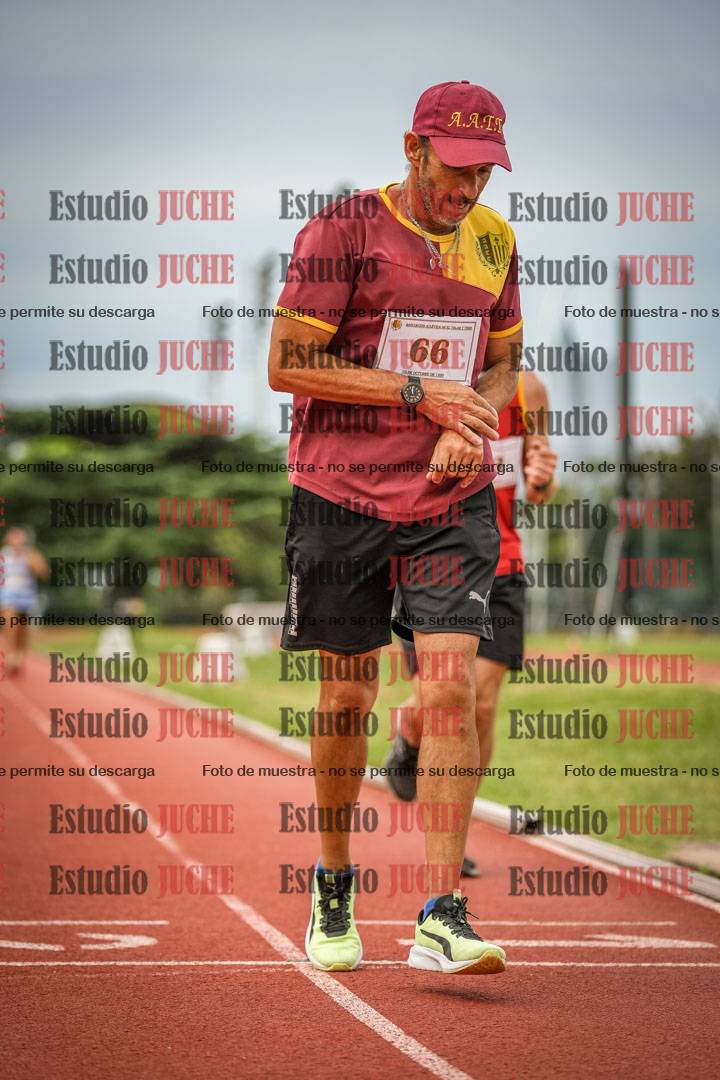 Fotos de los 3000 m llanos de varones