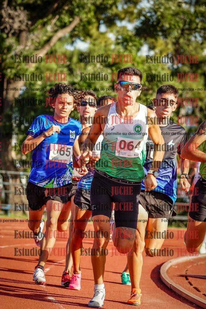 Fotos de los 1500 m llanos de varones
