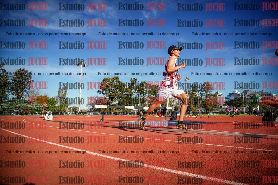 Fotos de los 3000 m llanos de varones