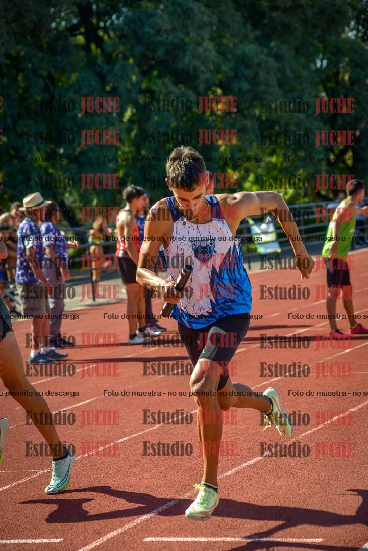 Fotos de las postas 4x400 m llanos de varones