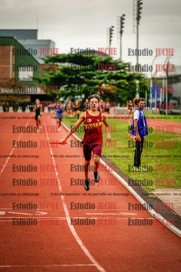 Fotos de los relevos 8x300 m mixtos