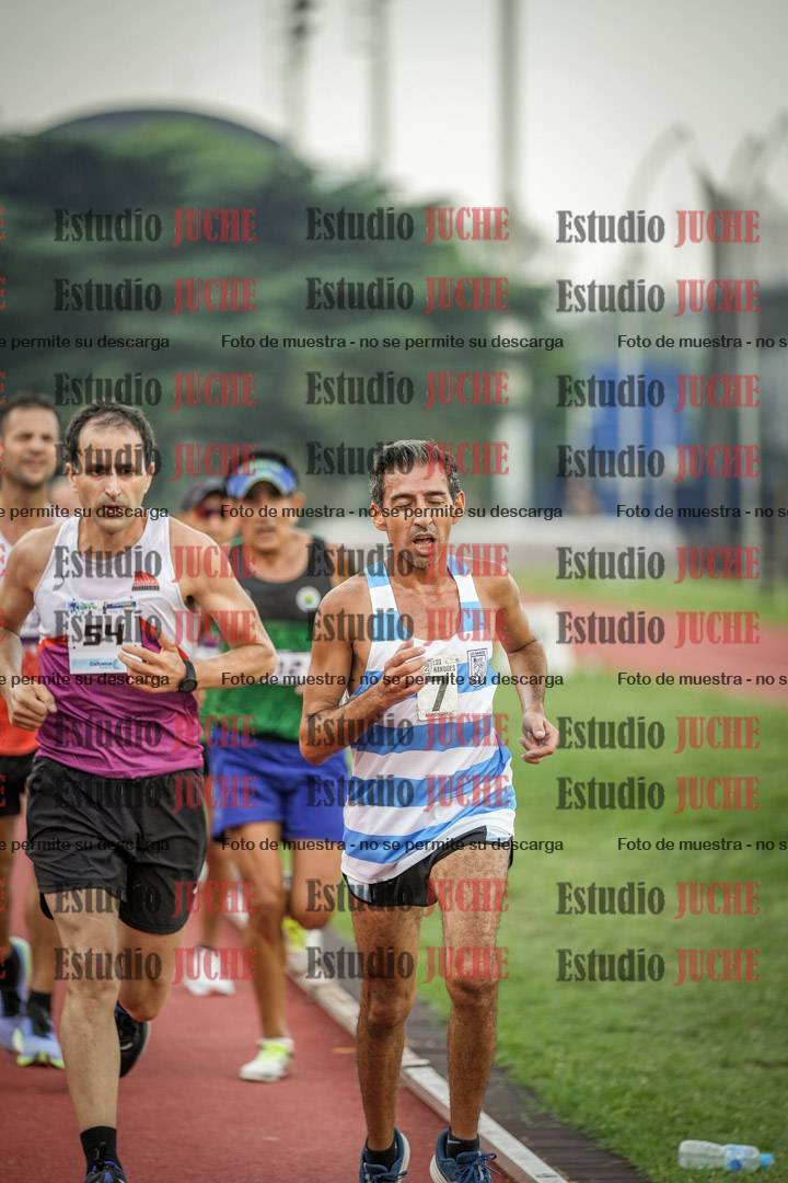 Fotos de los 3000 m llanos de varones