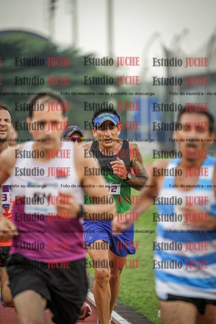 Fotos de los 3000 m llanos de varones