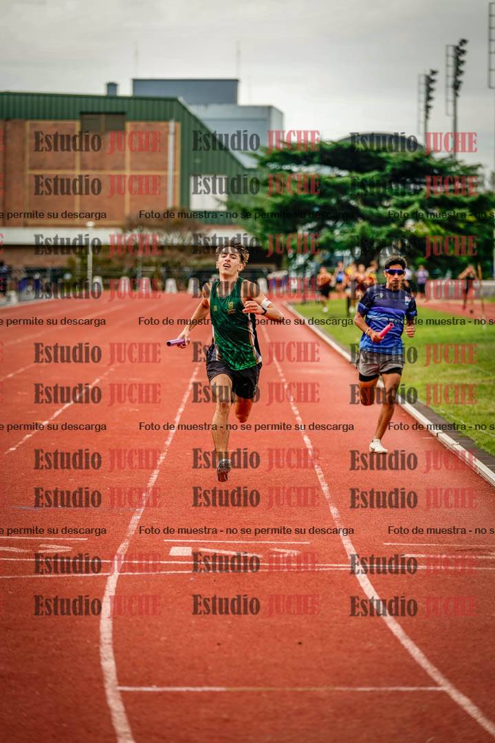 Fotos de los relevos 8x300 m mixtos