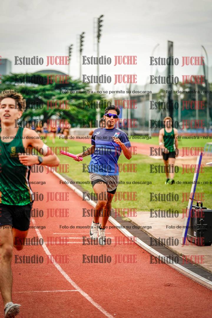 Fotos de los relevos 8x300 m mixtos