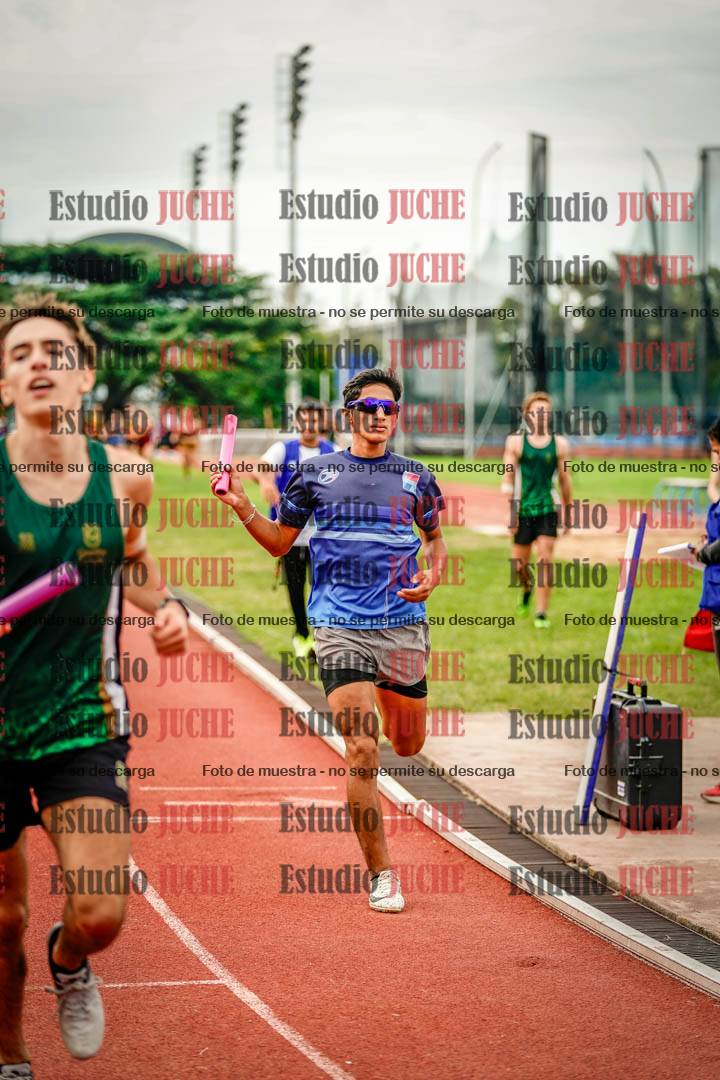 Fotos de los relevos 8x300 m mixtos