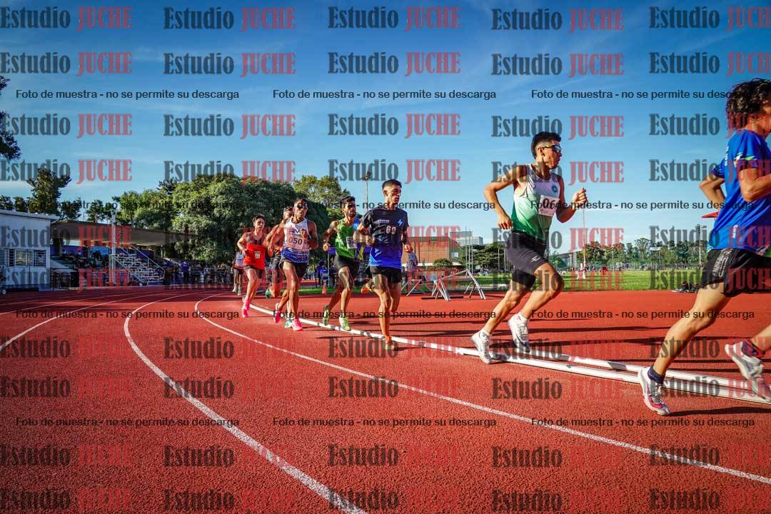 Fotos de los 1500 m llanos de varones