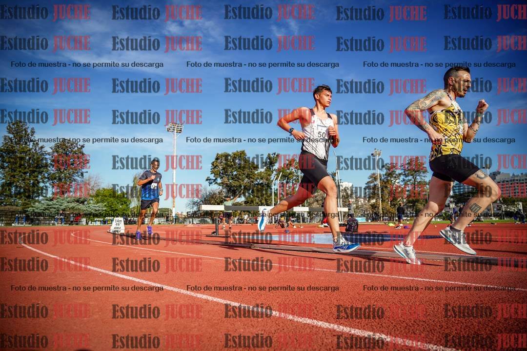 Fotos de los 3000 m llanos de varones