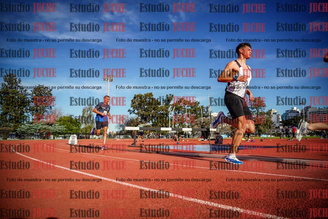 Fotos de los 3000 m llanos de varones