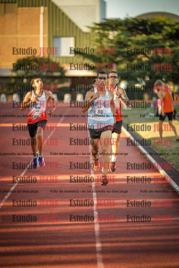 Fotos de los 3000 m llanos de varones