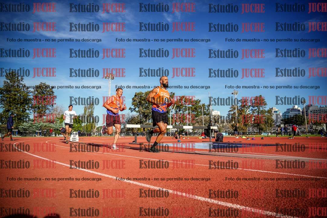 Fotos de los 3000 m llanos de varones