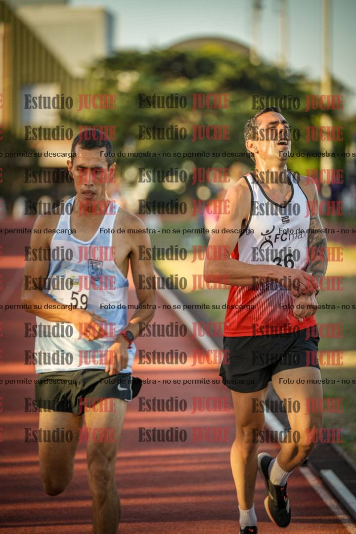 Fotos de los 3000 m llanos de varones