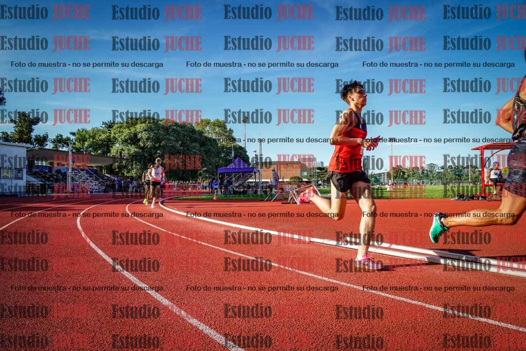 Fotos de los 1500 m llanos de varones