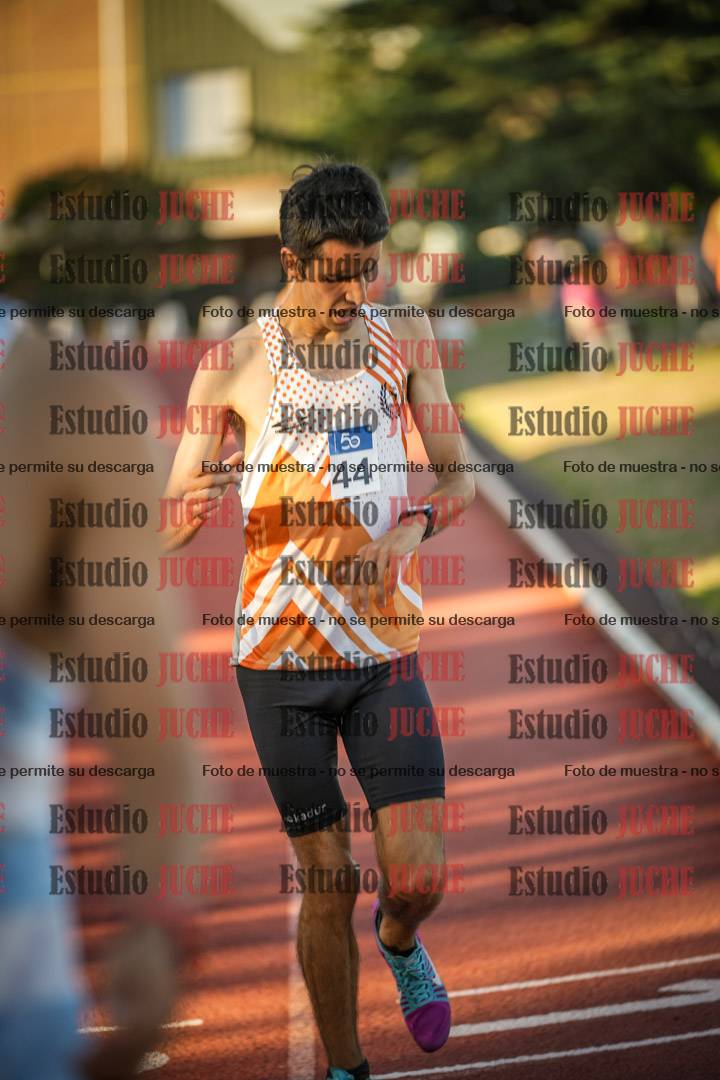 Fotos de los 3000 m llanos de varones