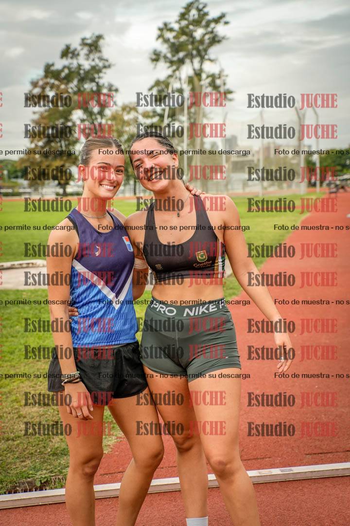Fotos de algunos podios y extras