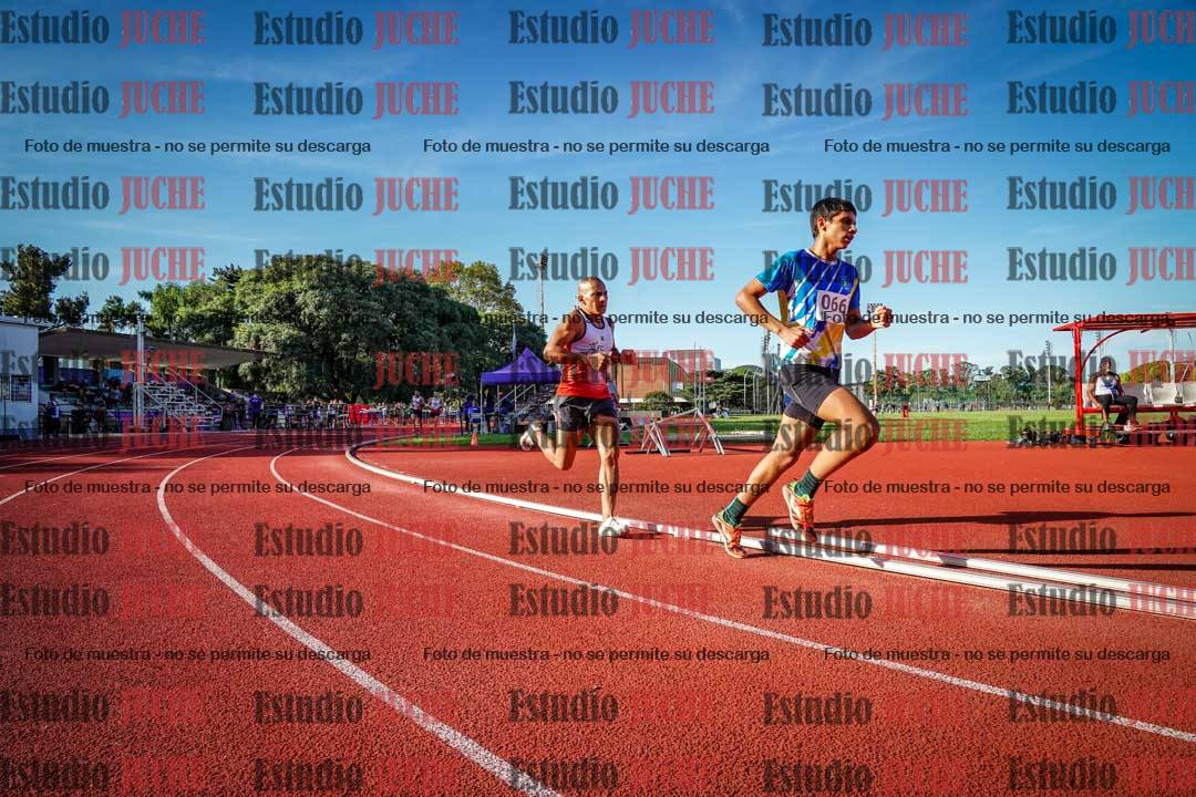 Fotos de los 1500 m llanos de varones