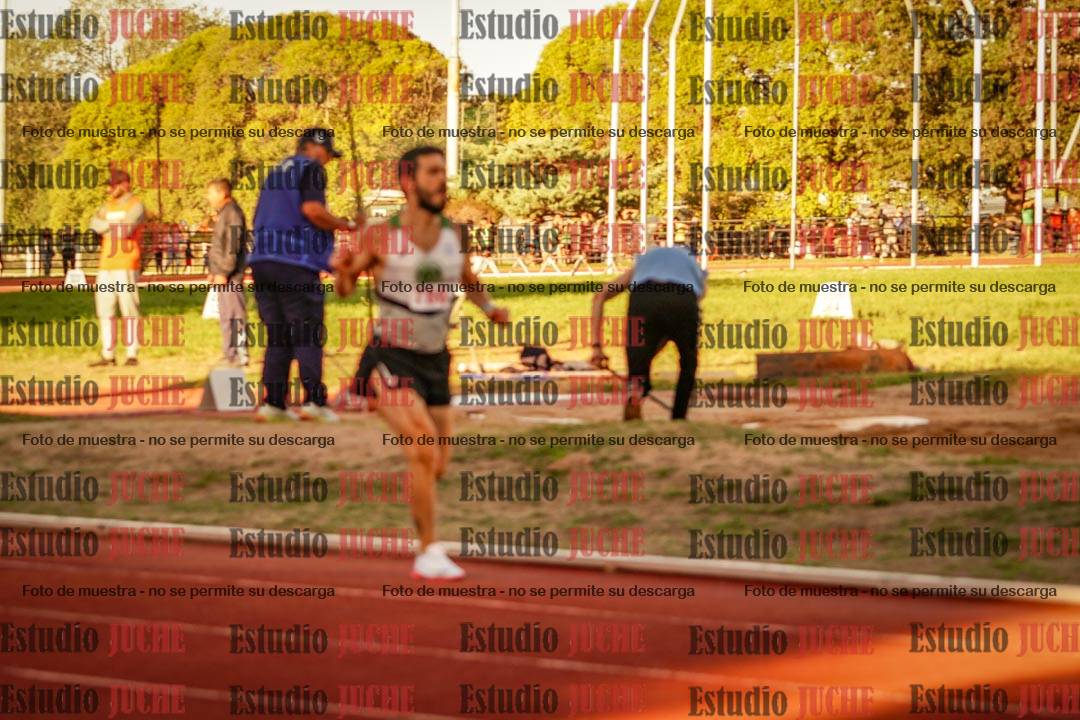 Fotos de los 3000 m llanos de varones