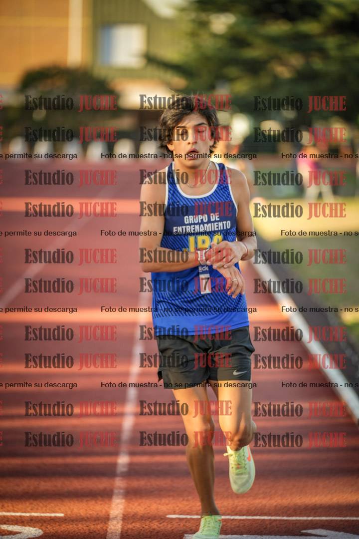 Fotos de los 3000 m llanos de varones